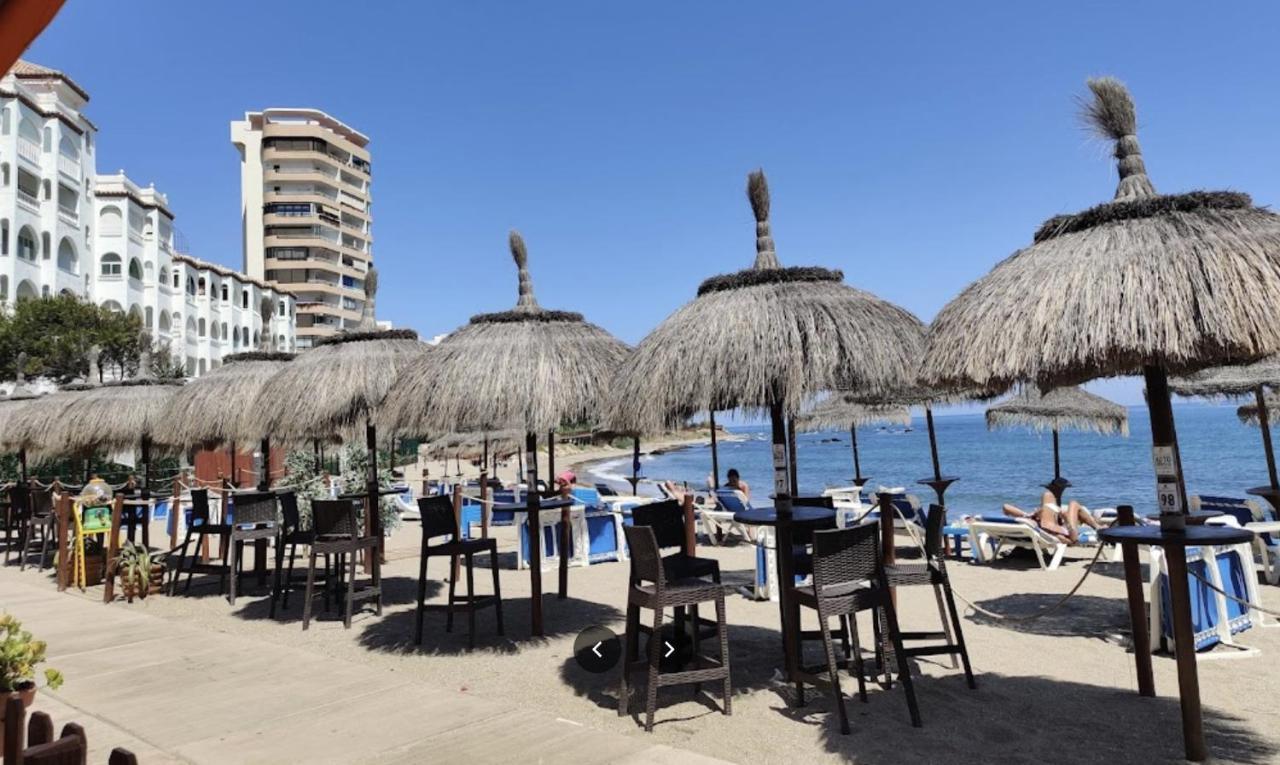 Apartment Aguamarina On The Beach Front Malaga Exterior photo