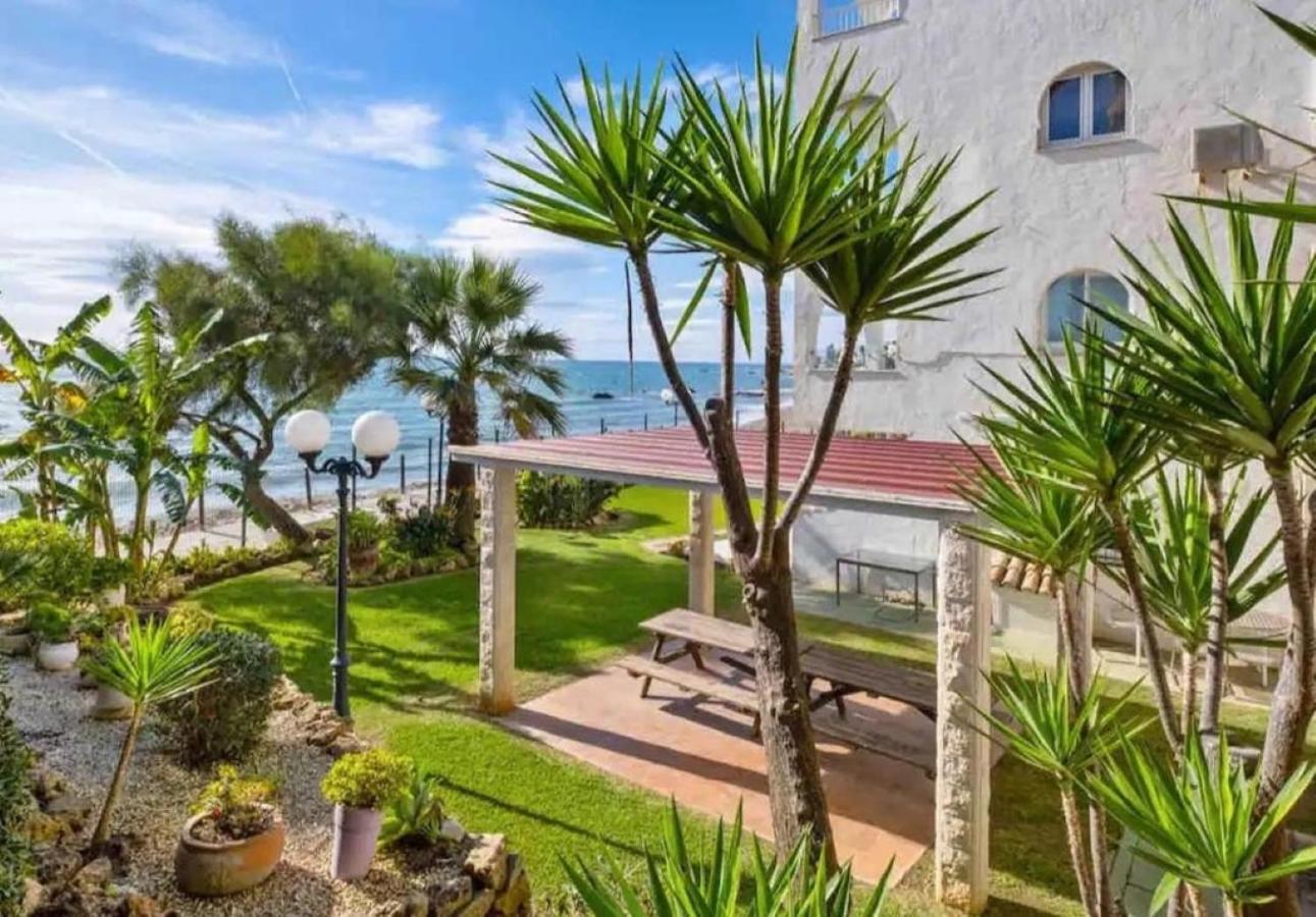 Apartment Aguamarina On The Beach Front Malaga Exterior photo